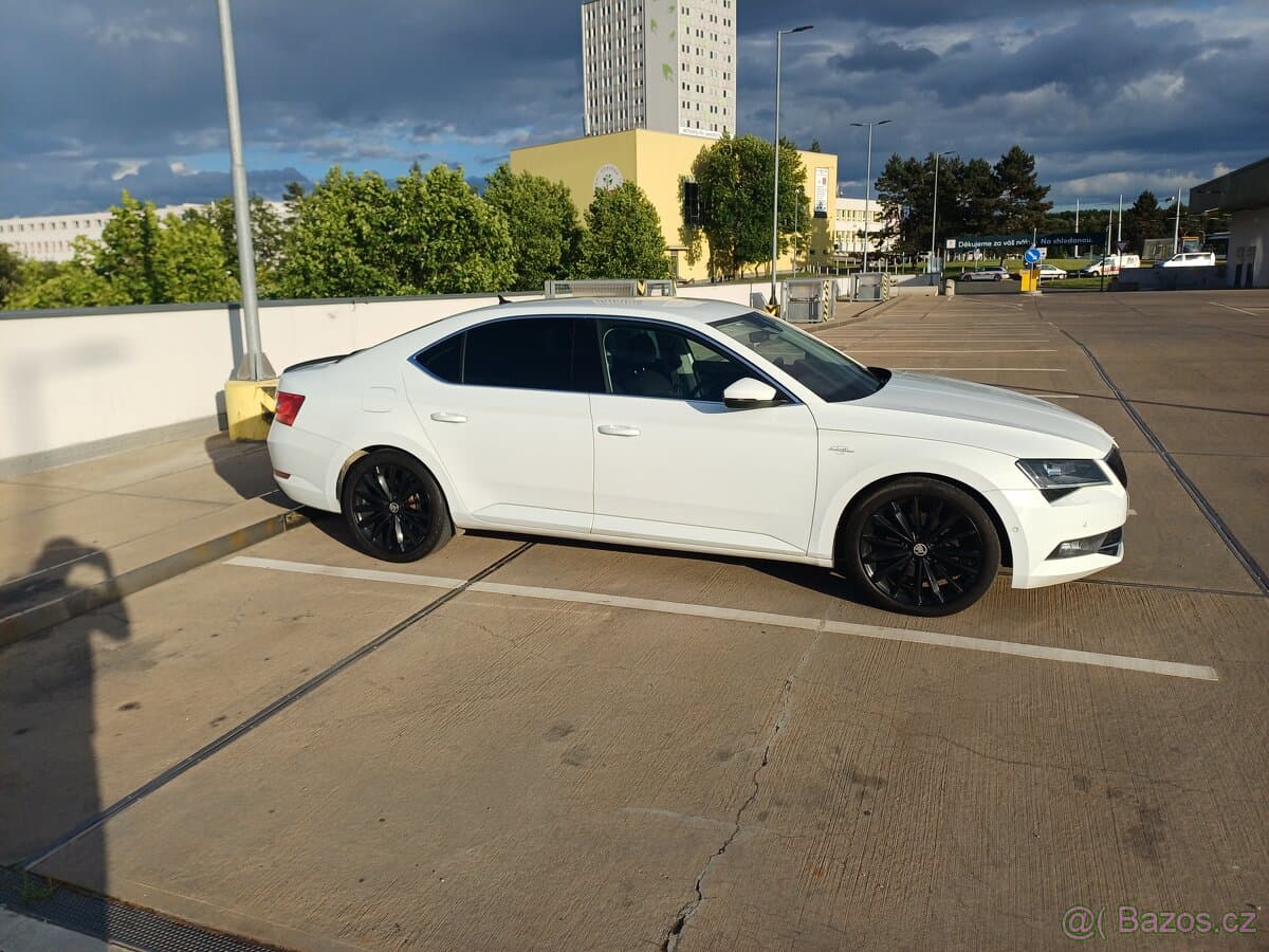 2016 Škoda SUPERB - 4