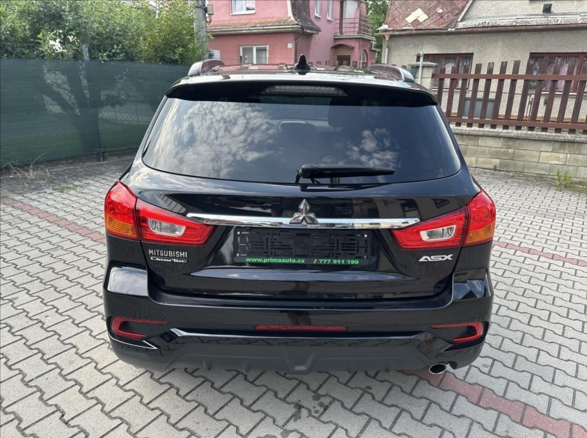 2017 Mitsubishi ASX - 4