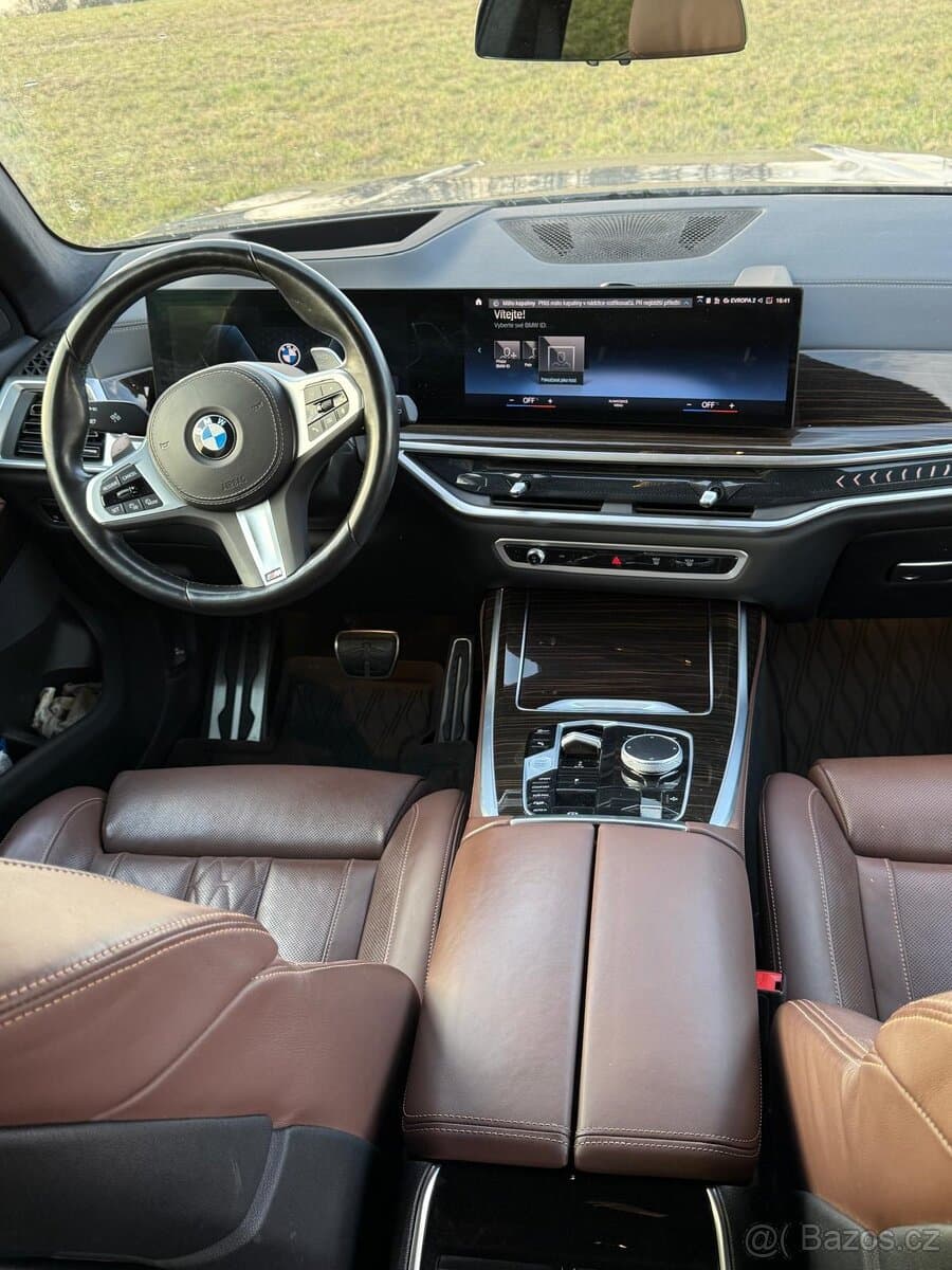2023 BMW X7 - 4