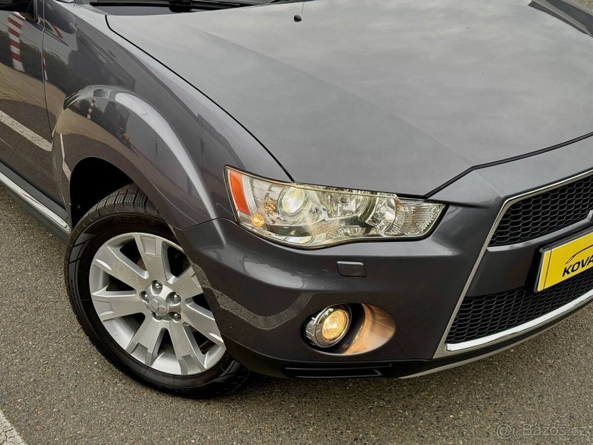 2011 Mitsubishi OUTLANDER - 4