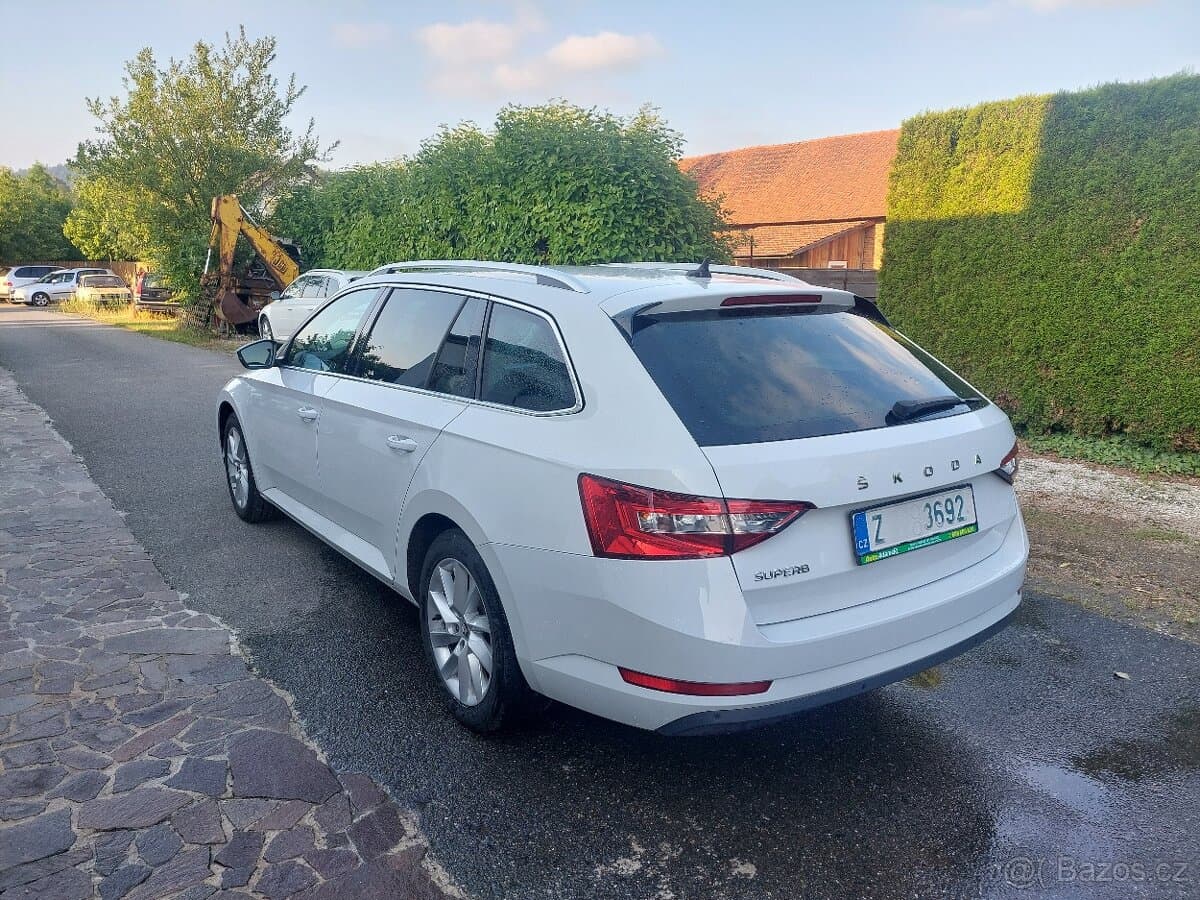 2021 Škoda SUPERB - 4