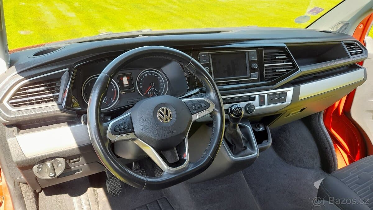 Volkswagen MULTIVAN - 4