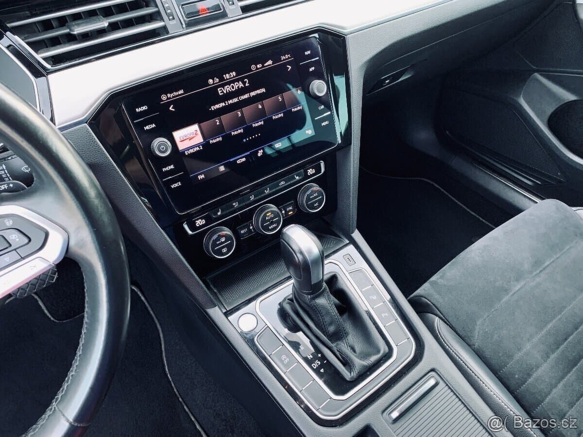 2020 Volkswagen PASSAT - 4