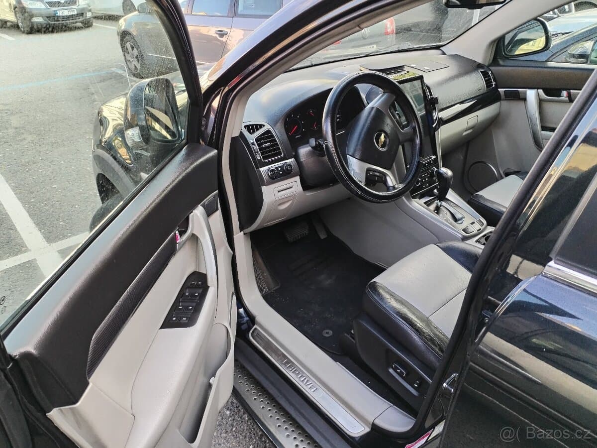 2011 Chevrolet CAPTIVA - 4
