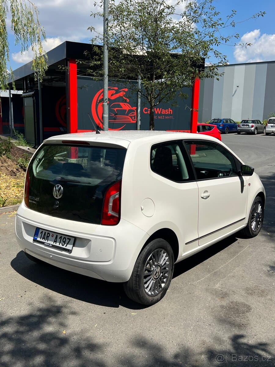 2013 Volkswagen UP! - 4