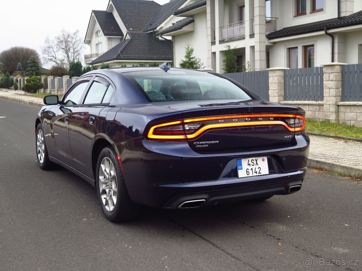 2016 Dodge CHARGER - 4