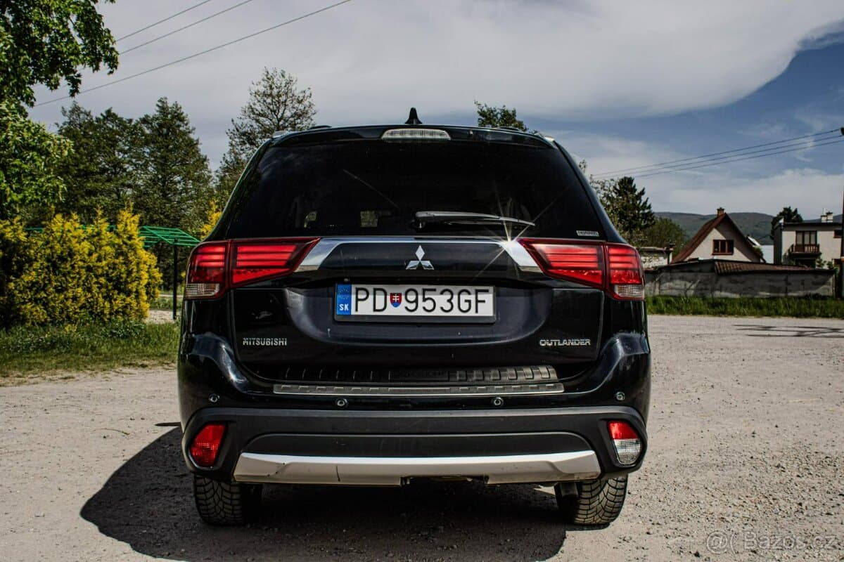 2018 Mitsubishi OUTLANDER - 4