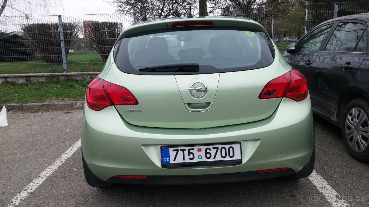 2012 Opel ASTRA - 4