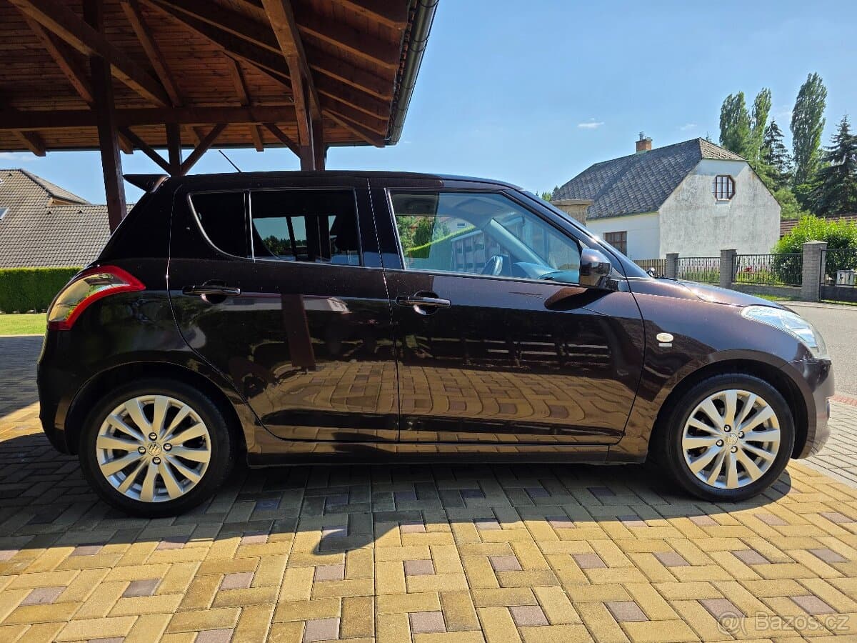 2012 Suzuki SWIFT - 4