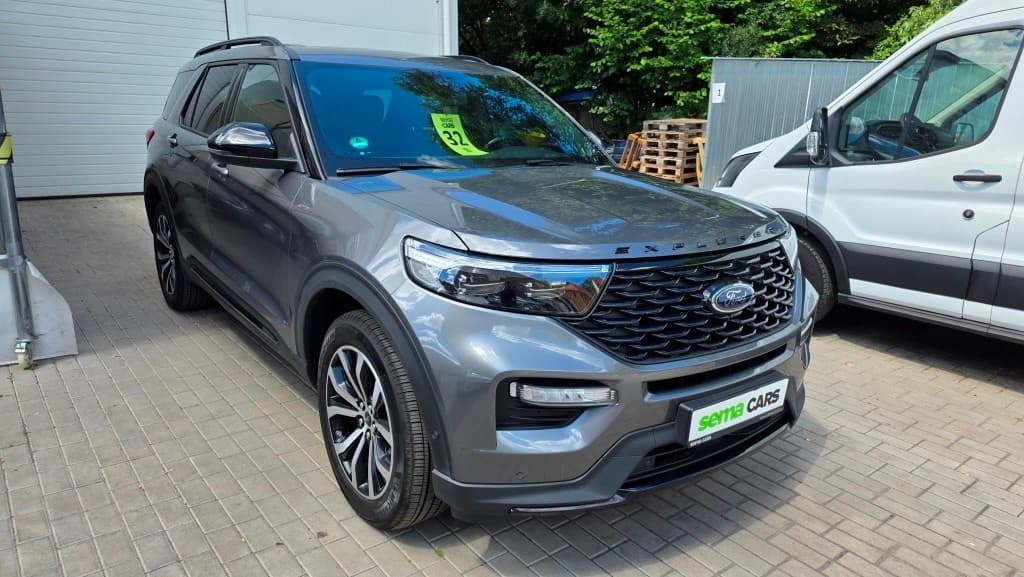 2021 Ford EXPLORER - 4