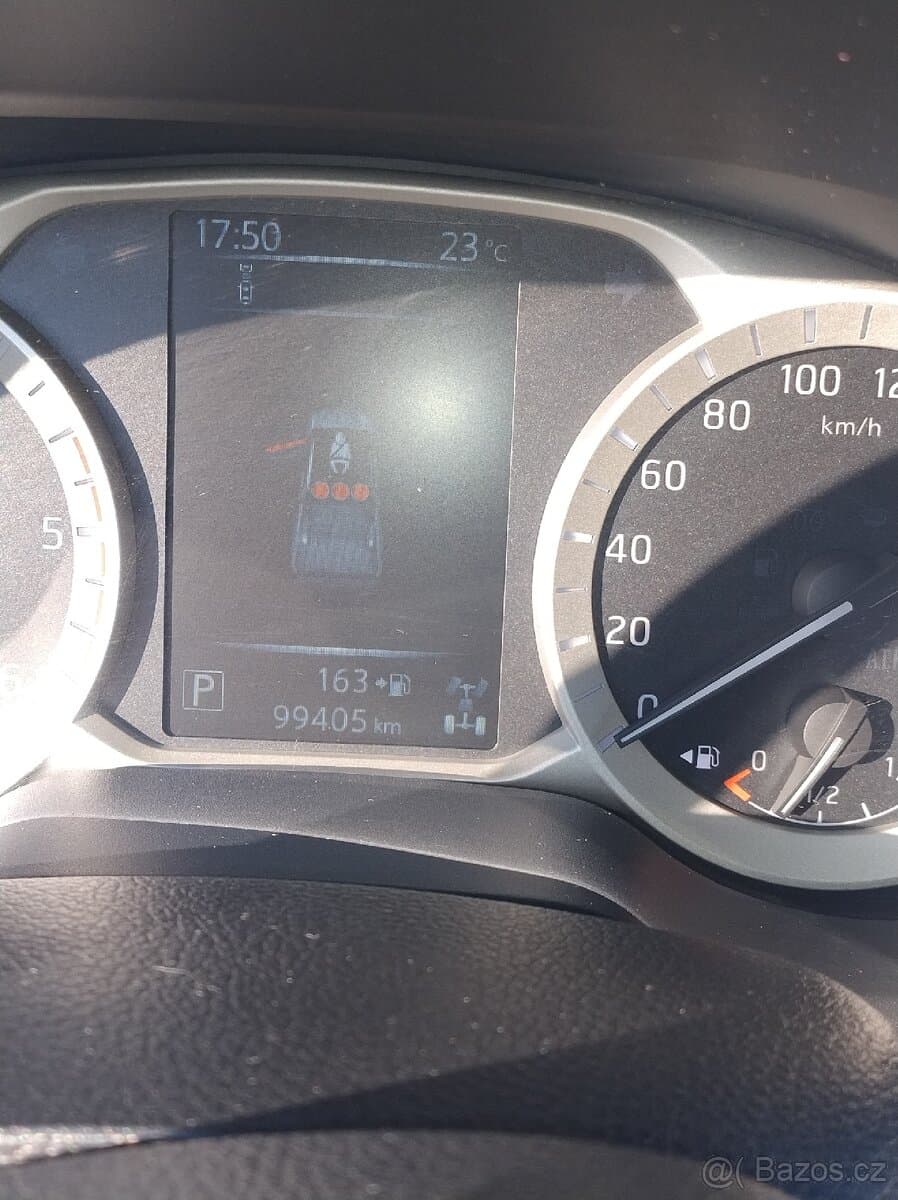 Nissan NAVARA - 4