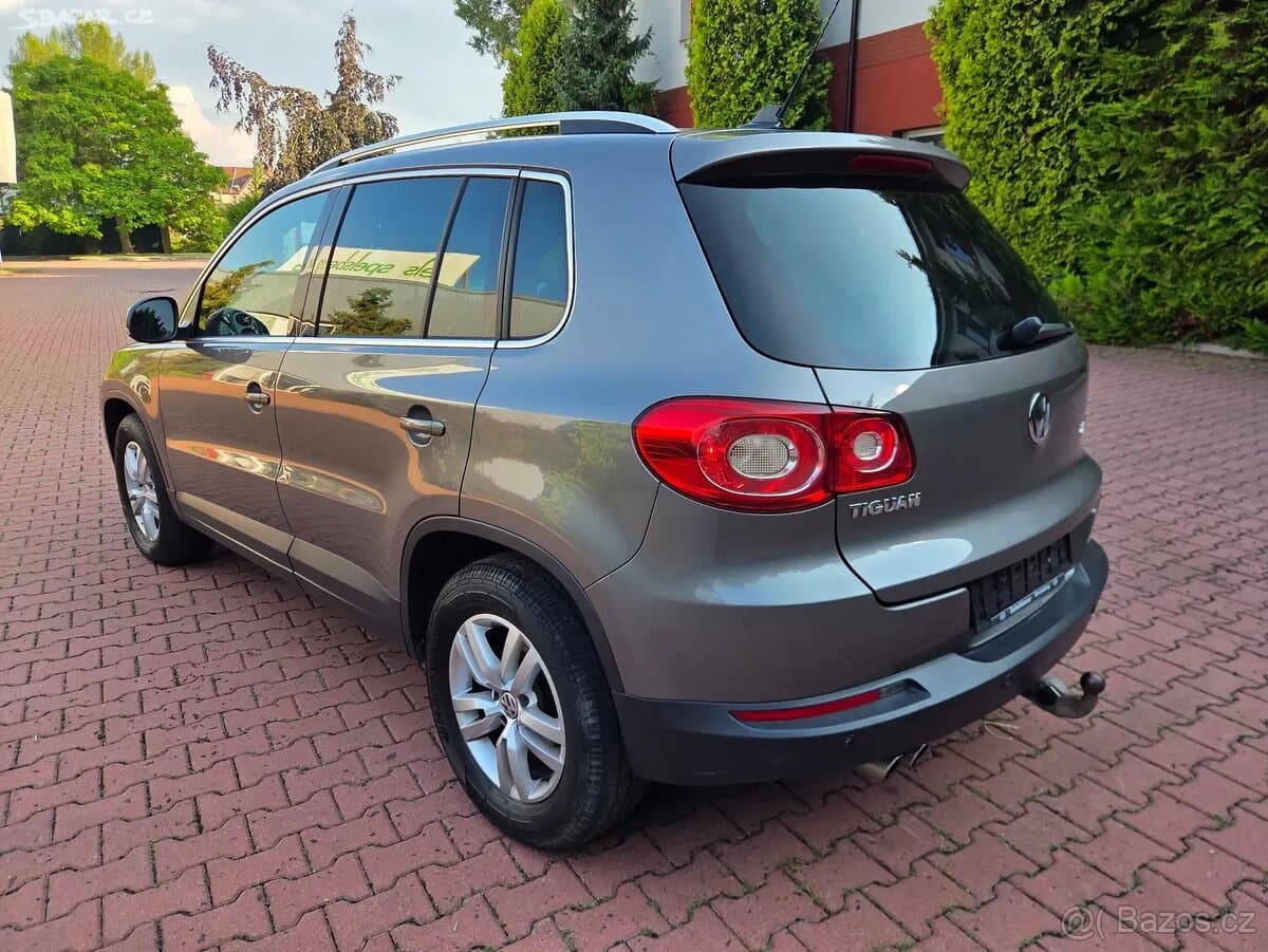 2009 Volkswagen TIGUAN - 4
