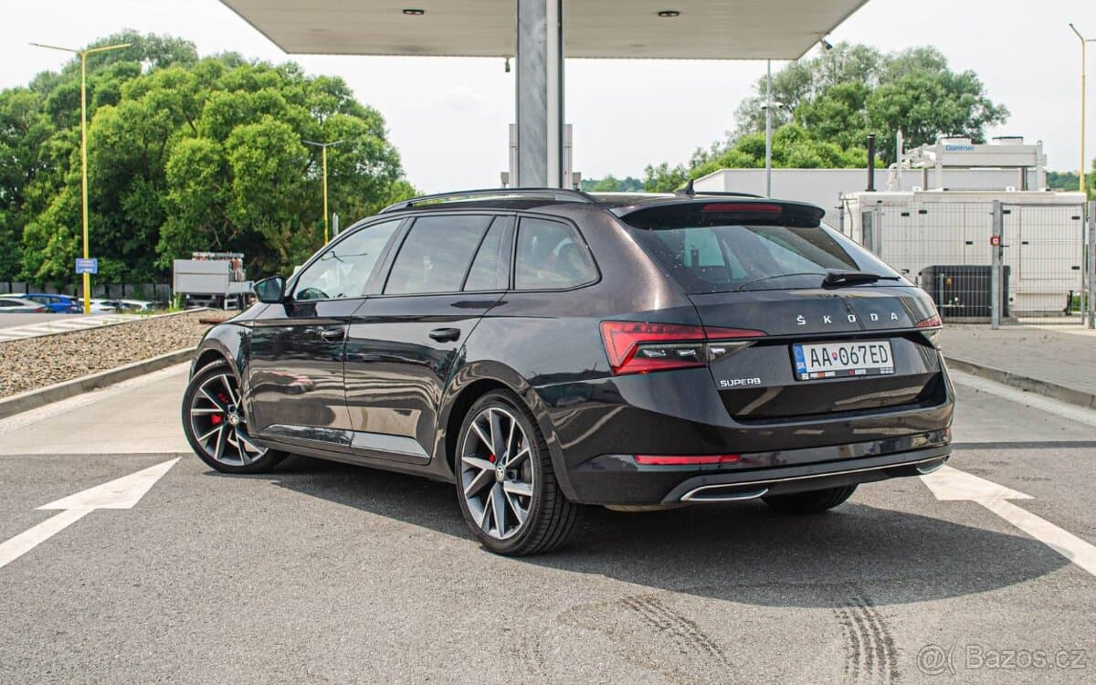 2020 Škoda SUPERB - 4