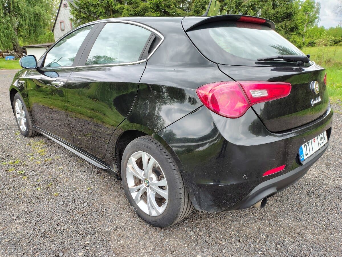 2010 Alfa Romeo GIULIETTA - 4