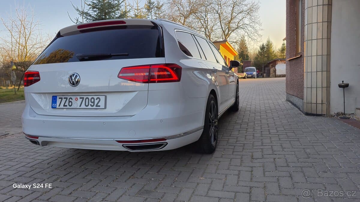 2015 Volkswagen PASSAT - 4