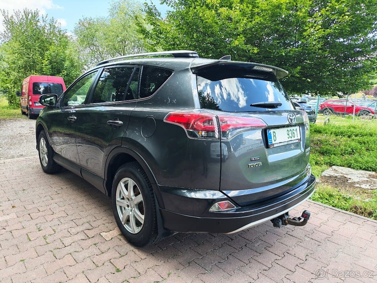 2017 Toyota RAV4 - 4