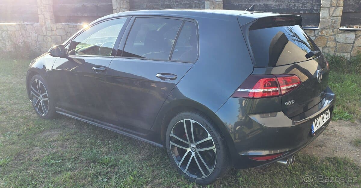 2016 Volkswagen GOLF - 4