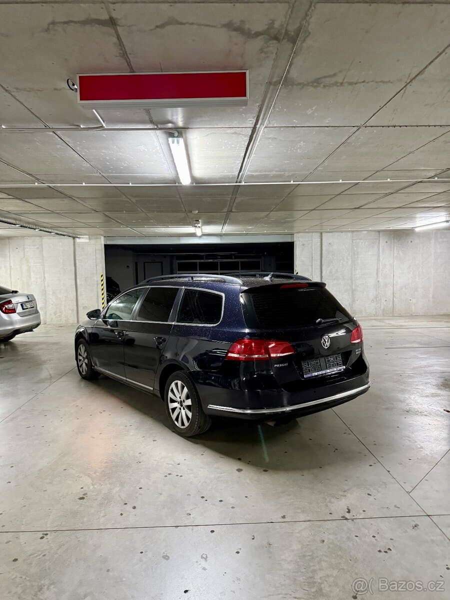 2013 Volkswagen PASSAT - 4