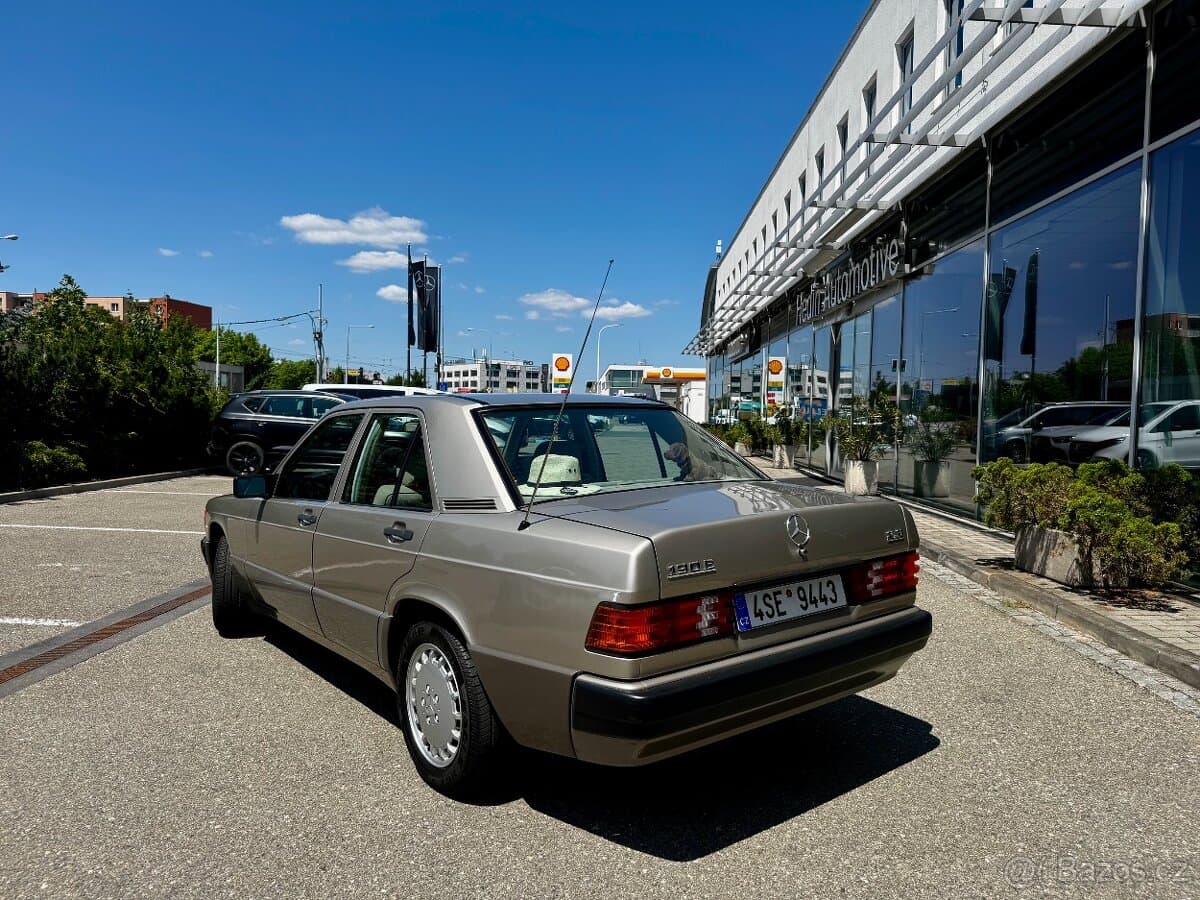 1988 Mercedes-Benz 190 - 4