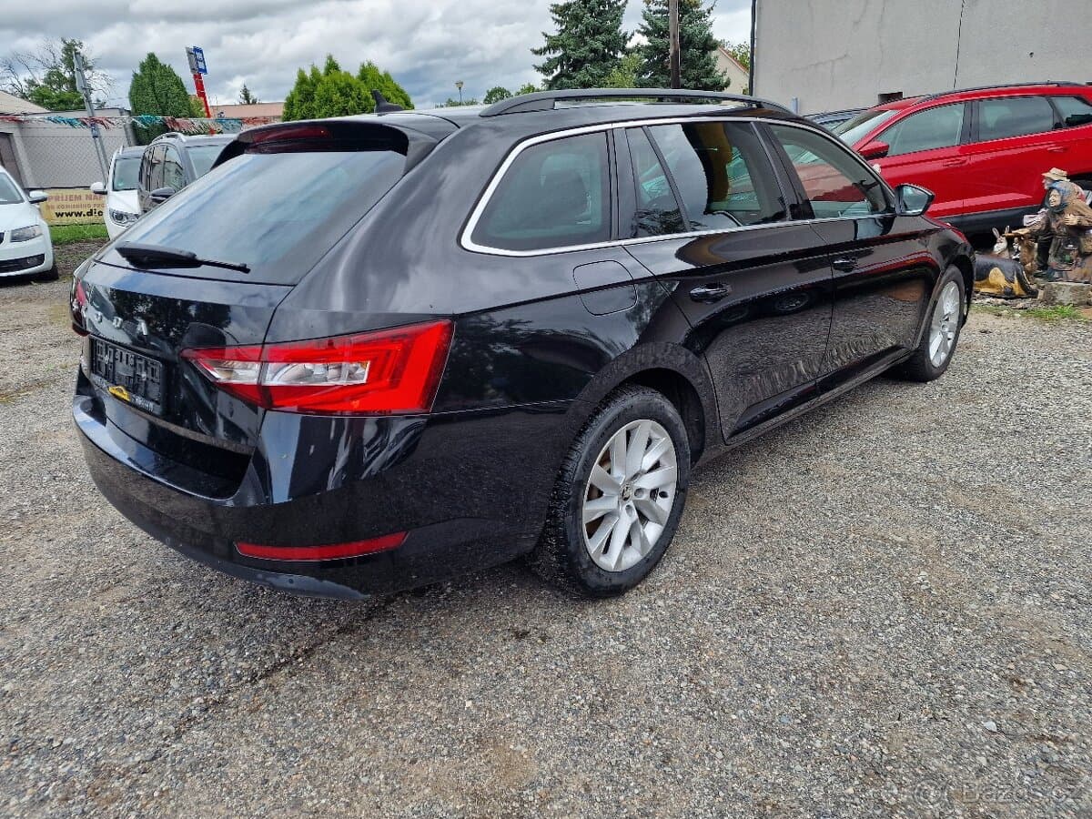 2020 Škoda SUPERB - 4