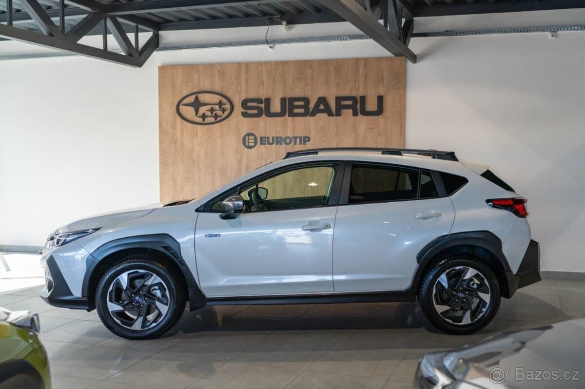2025 Subaru CROSSTREK - 4