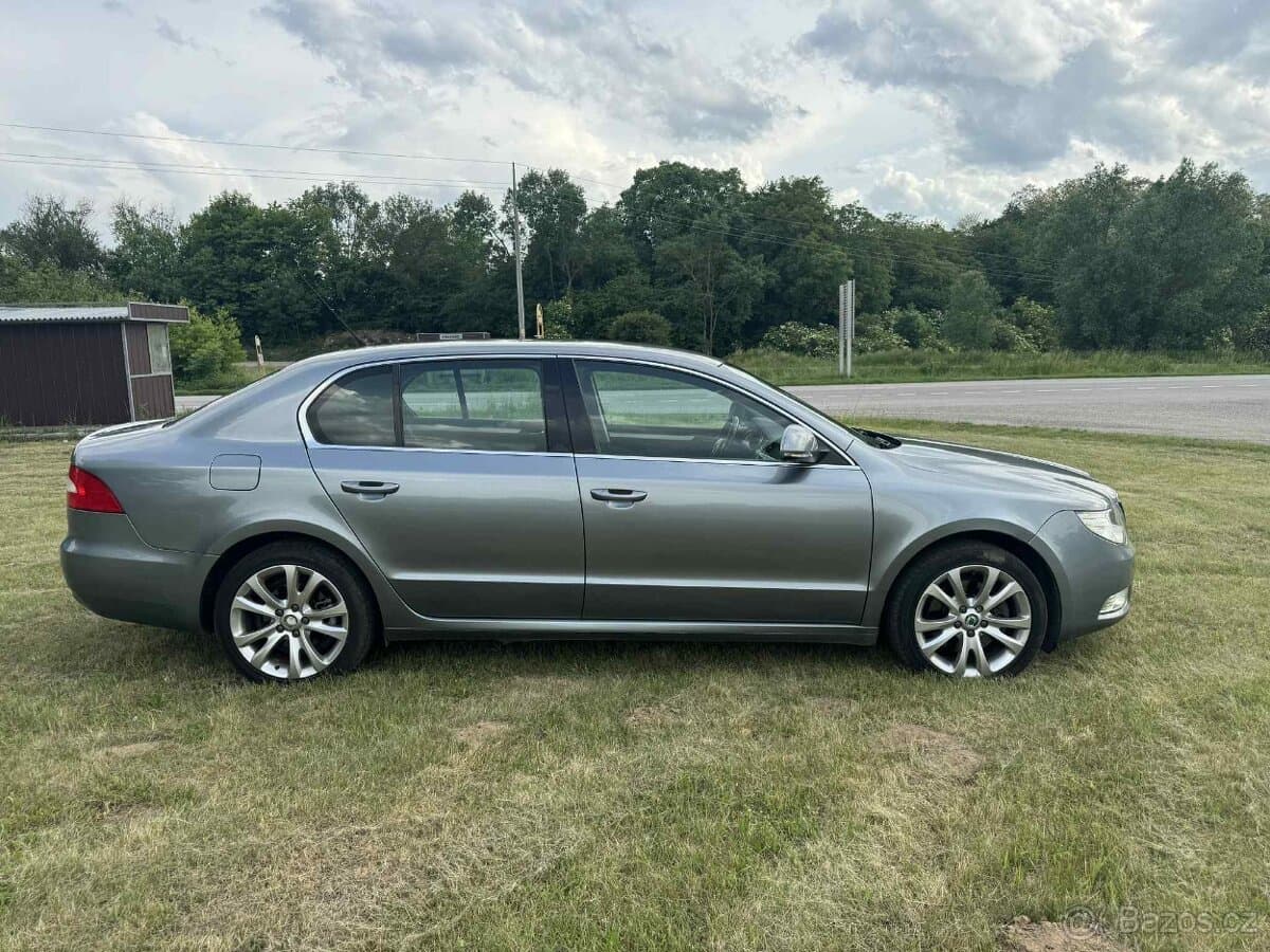 2010 Škoda SUPERB - 4