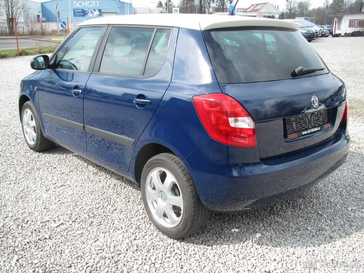 2011 Škoda FABIA - 4