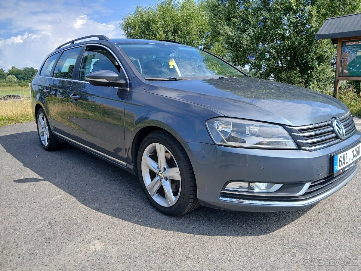 2013 Volkswagen PASSAT - 4