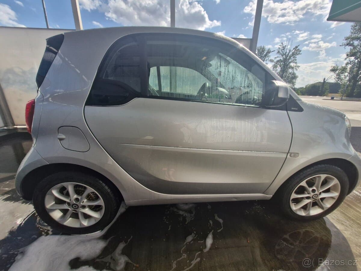 2017 Smart FORTWO - 4