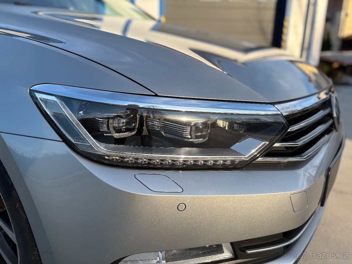 2015 Volkswagen PASSAT - 4