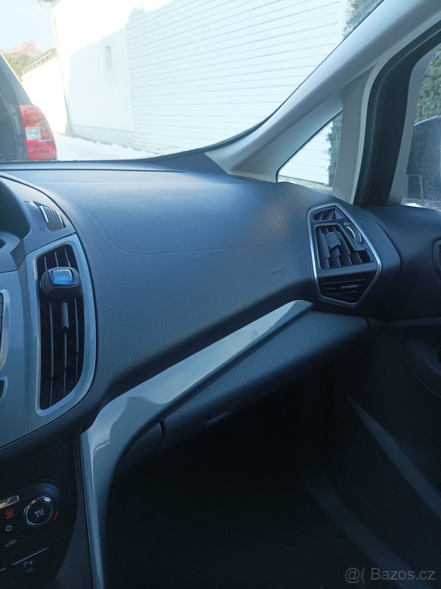 2013 Ford C-MAX - 4