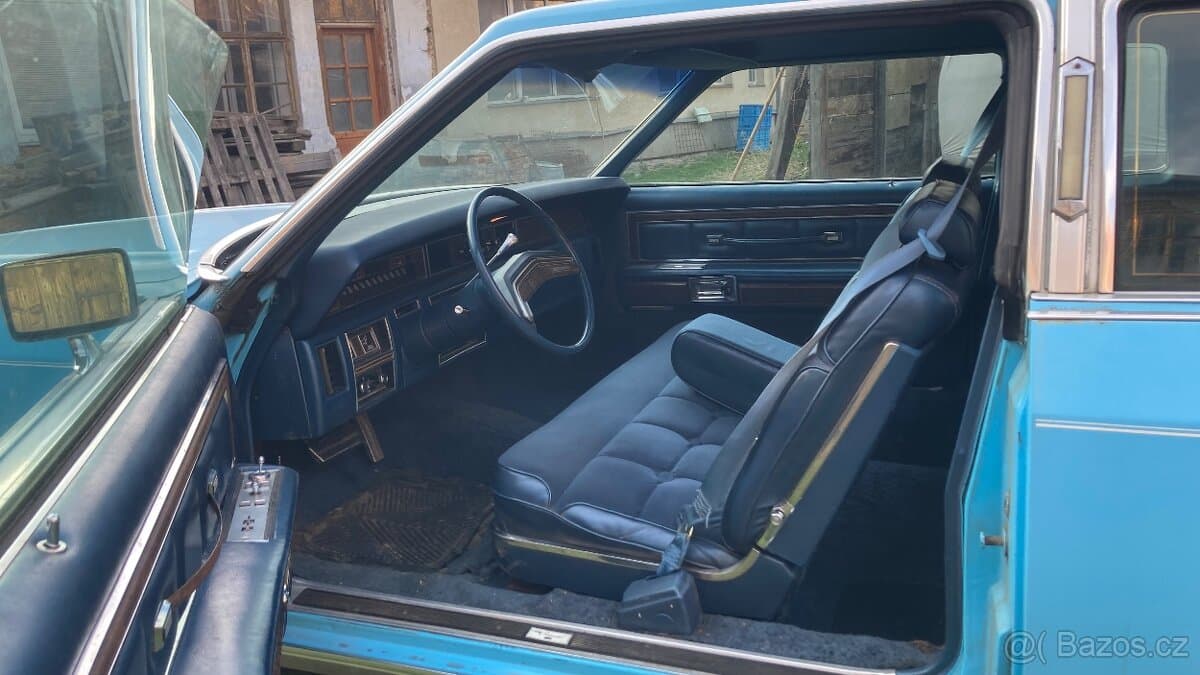 1976 Lincoln CONTINENTAL - 4