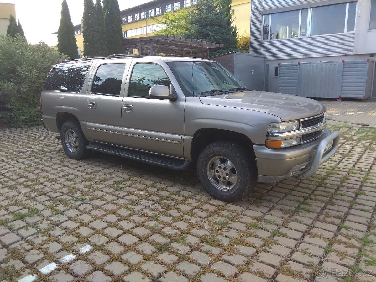 2003 Chevrolet SUBURBAN - 4