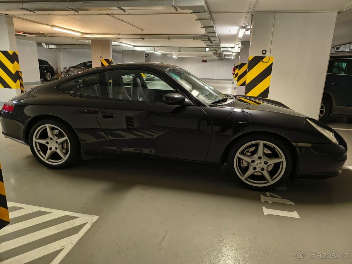 2004 Porsche 911 - 4