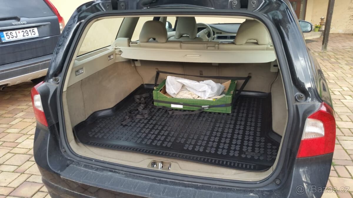 2008 Volvo V70 - 4