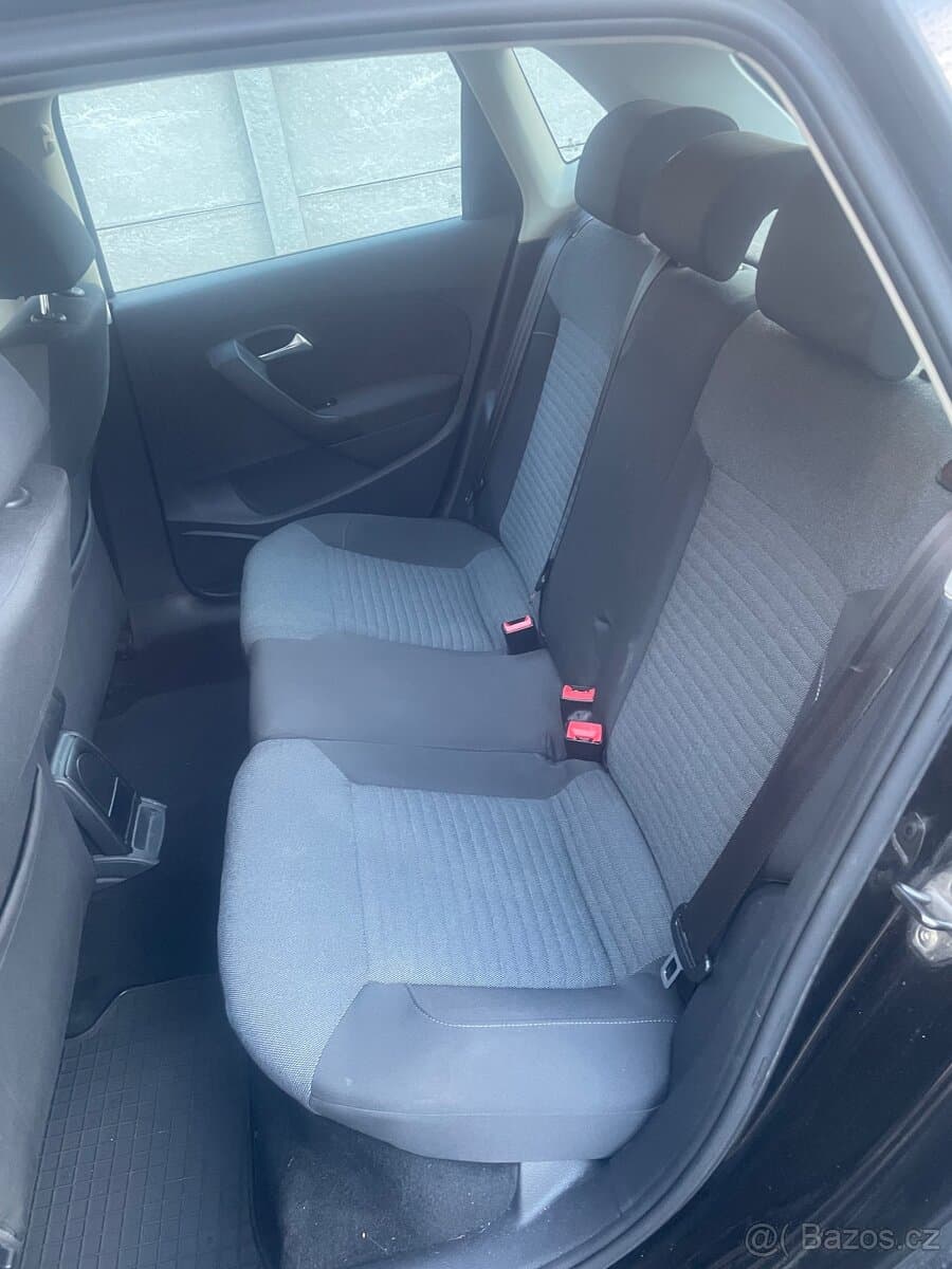 2010 Volkswagen POLO - 4