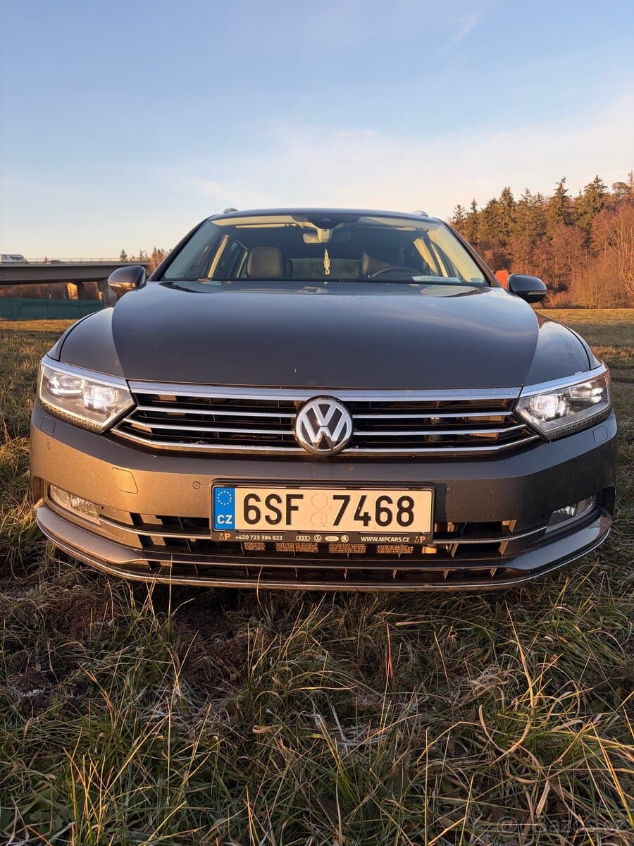 2015 Volkswagen PASSAT - 4