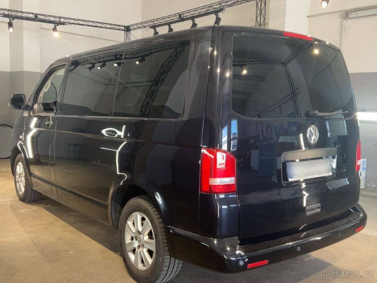 2011 Volkswagen MULTIVAN - 4