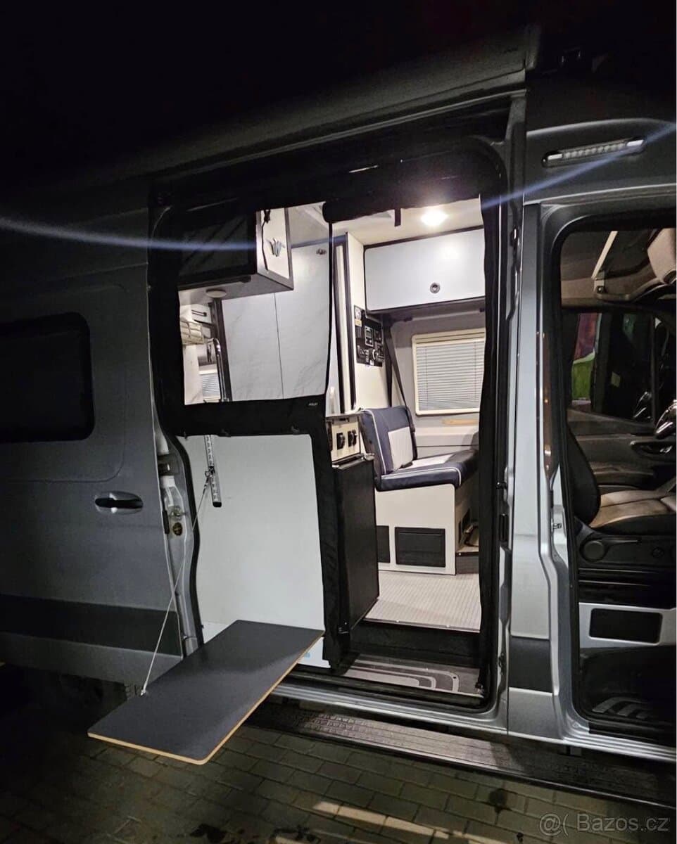 Mercedes-Benz SPRINTER - 4