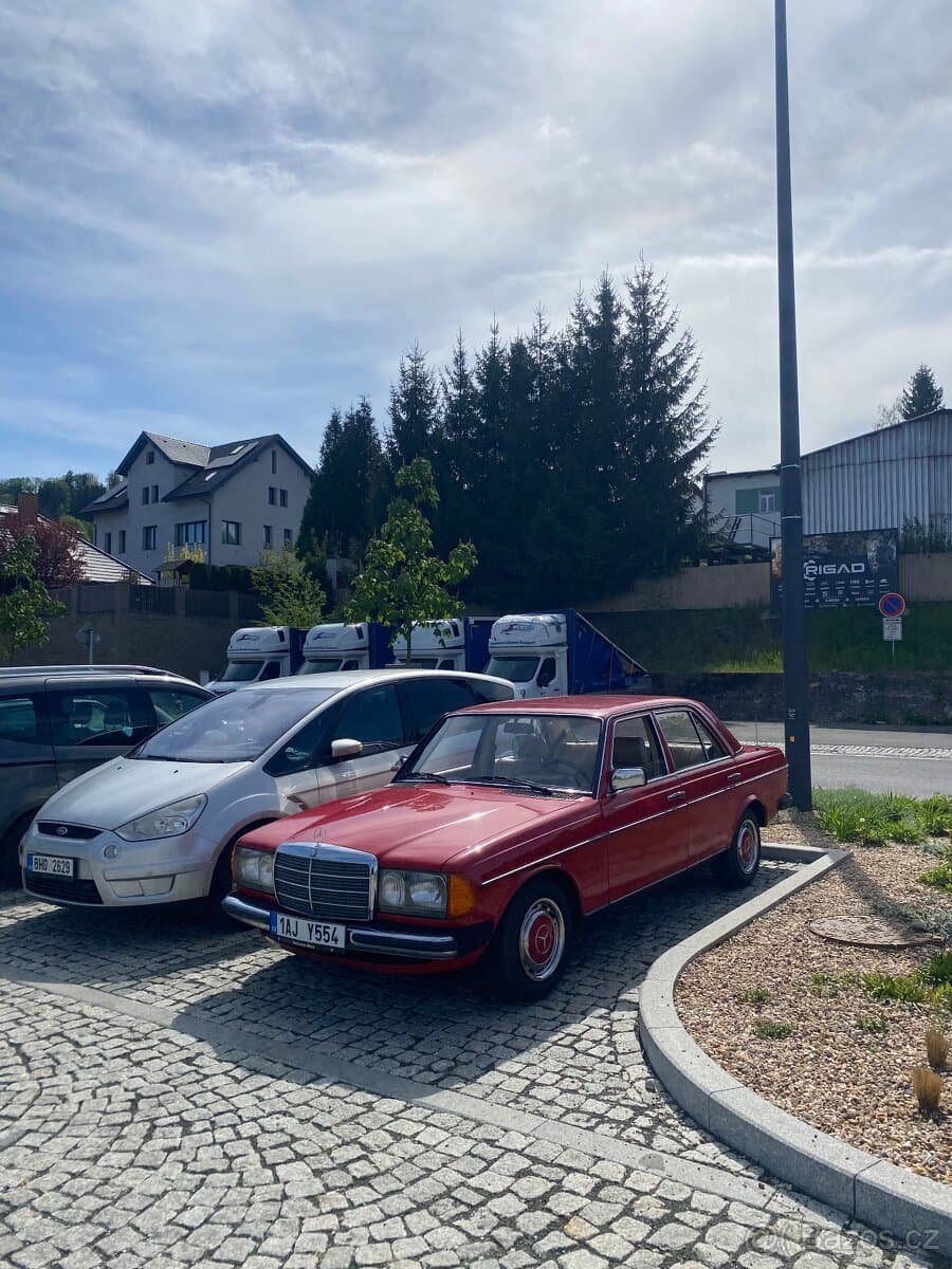1984 Mercedes-Benz 190 - 4