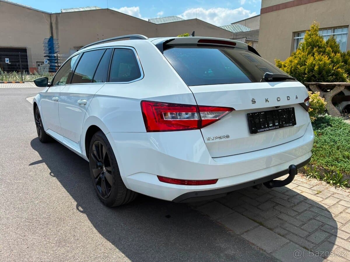 2020 Škoda SUPERB - 4