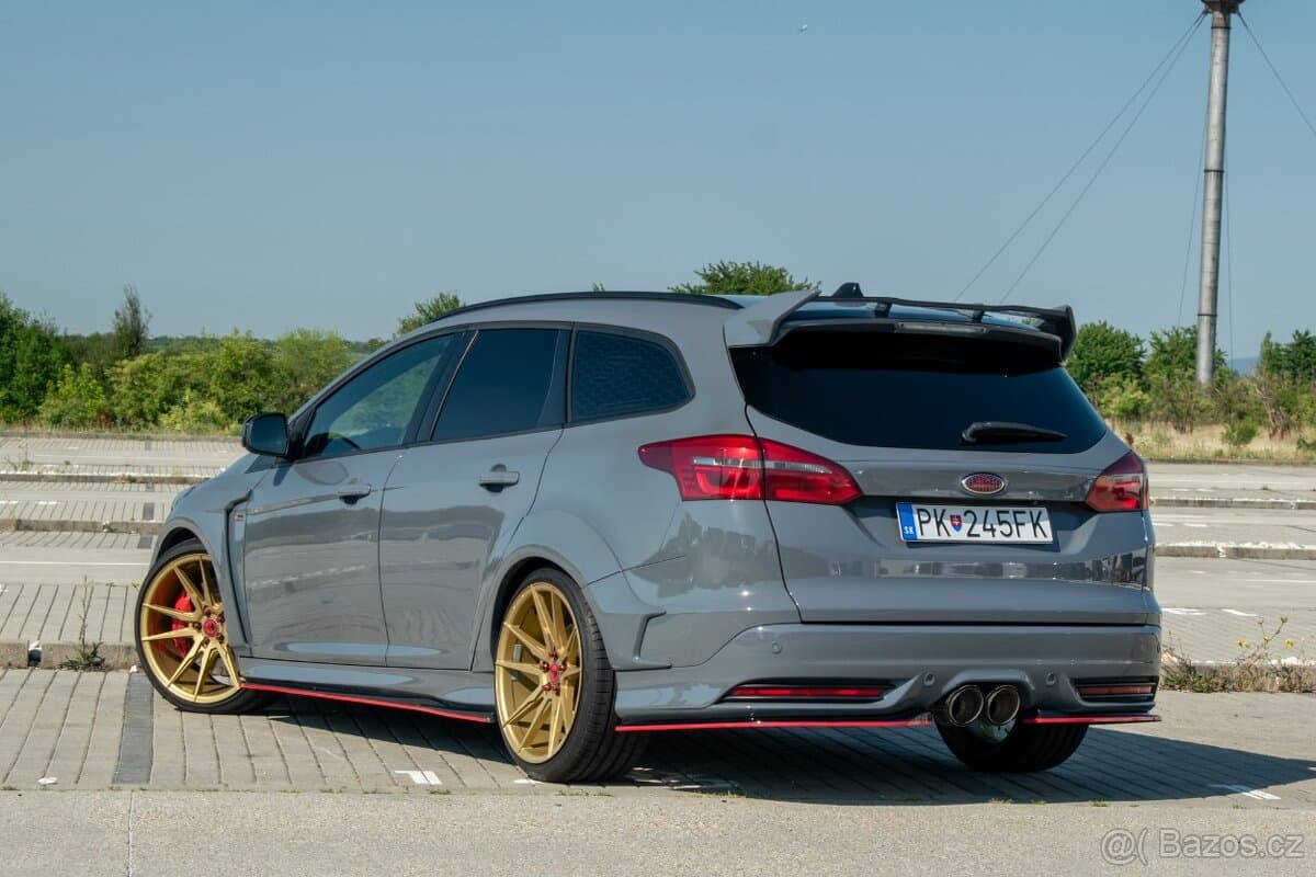 2017 Ford FOCUS - 4