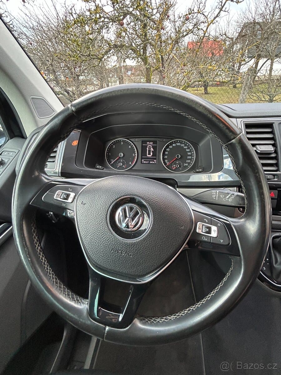 Volkswagen MULTIVAN - 4