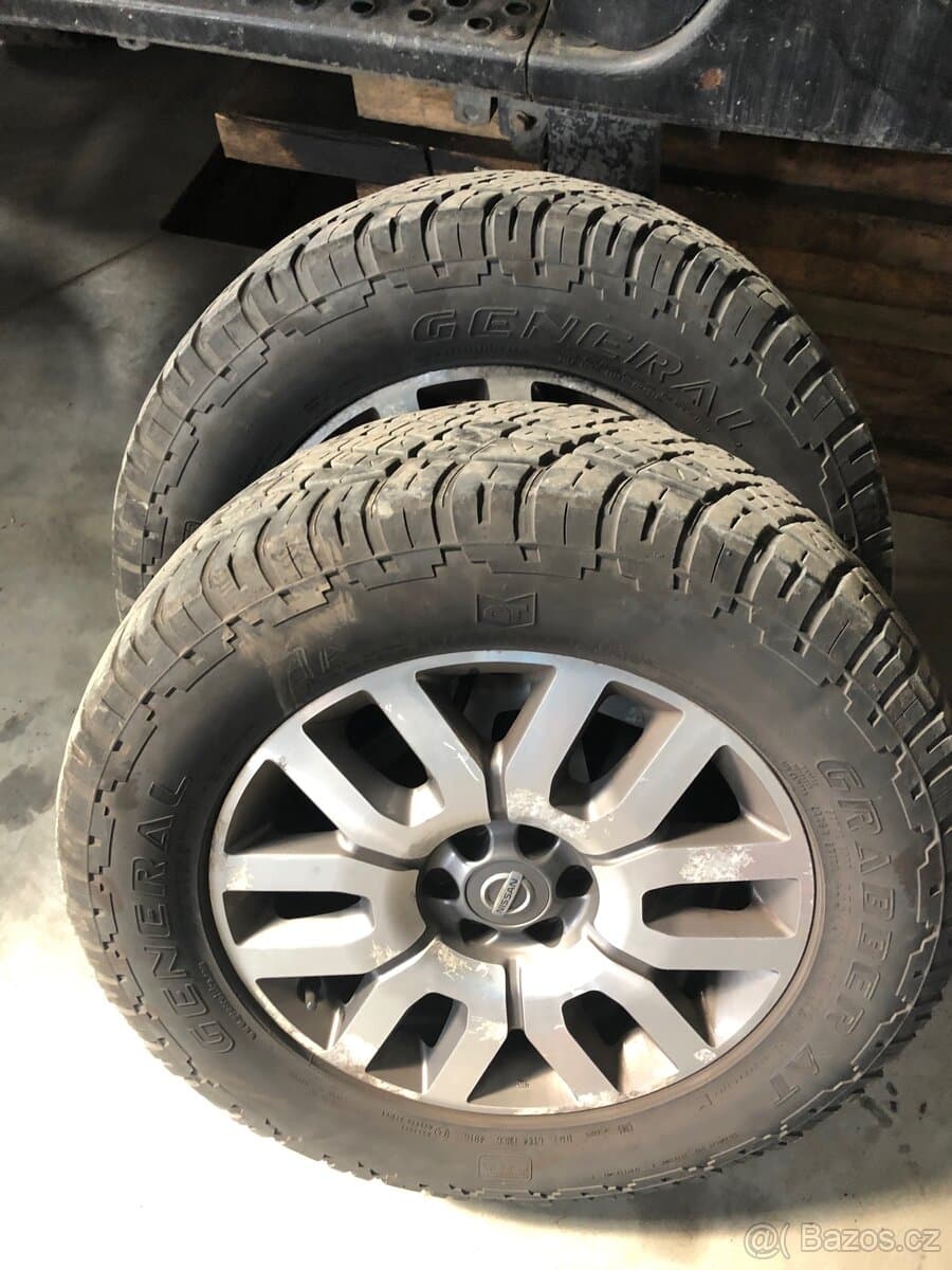 Nissan NAVARA - 4