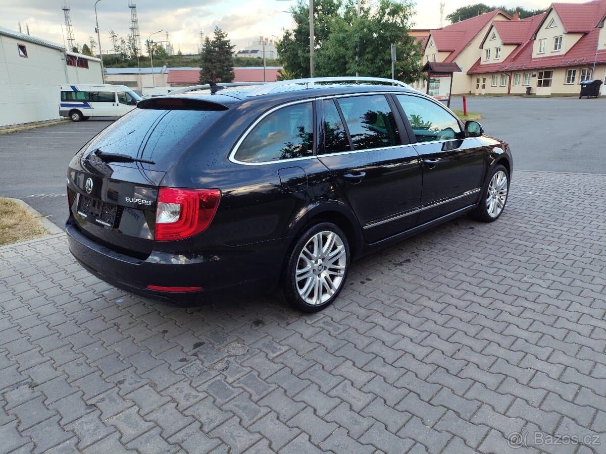 2013 Škoda SUPERB - 4