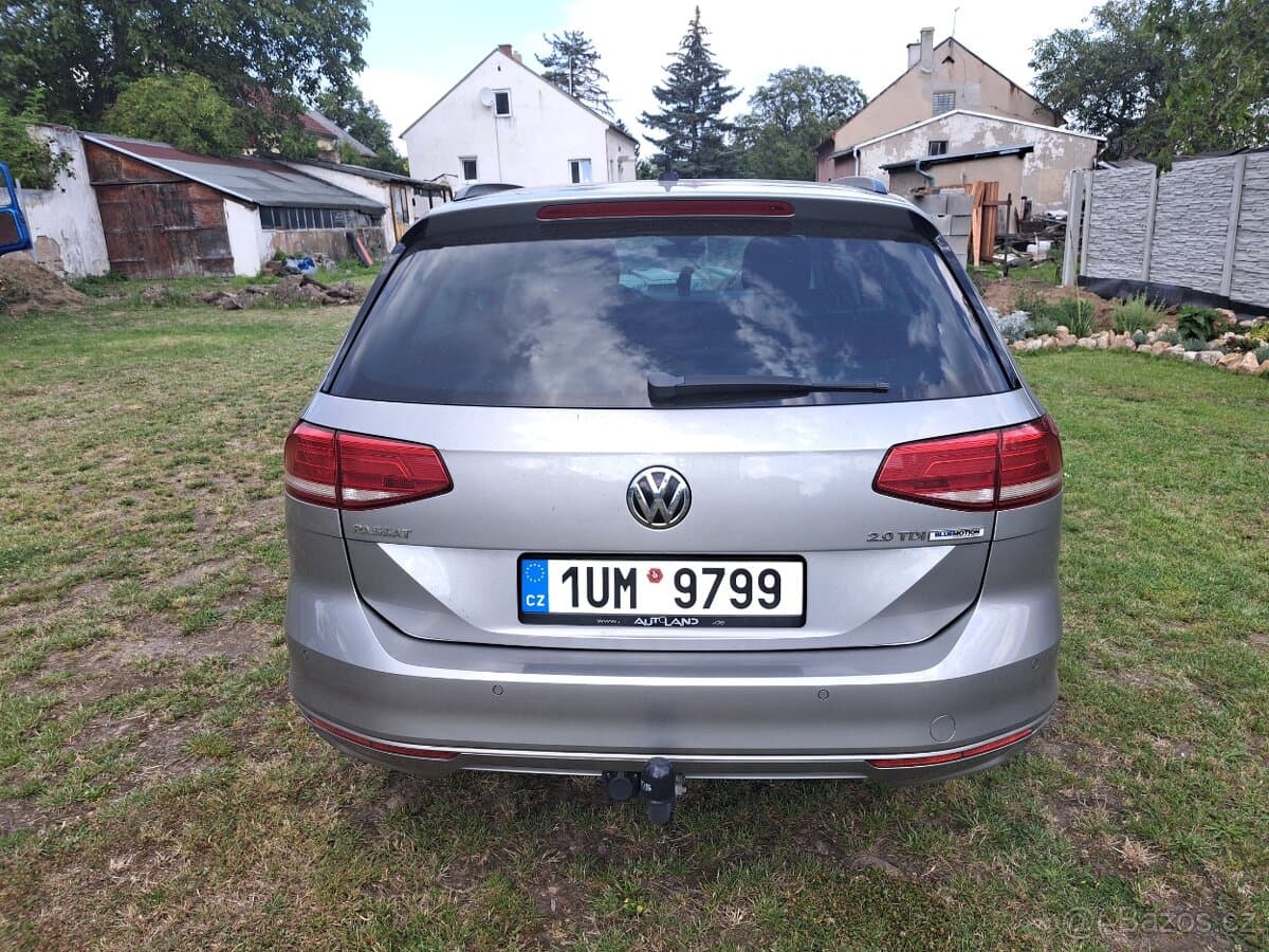 2015 Volkswagen PASSAT - 4