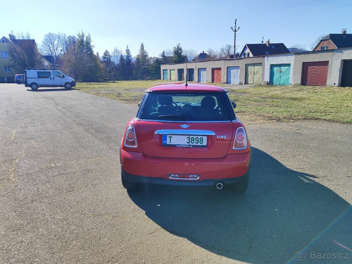 2011 Mini COOPER - 4