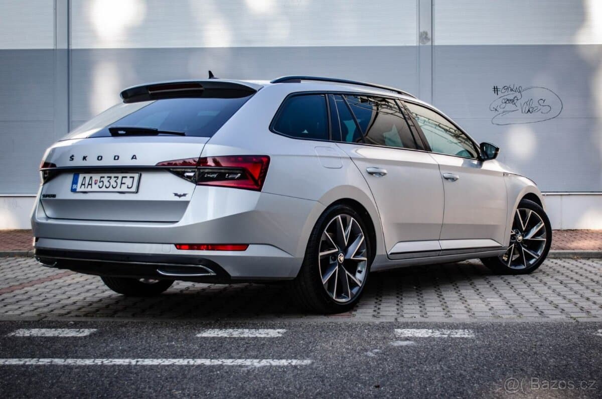 2020 Škoda SUPERB - 4