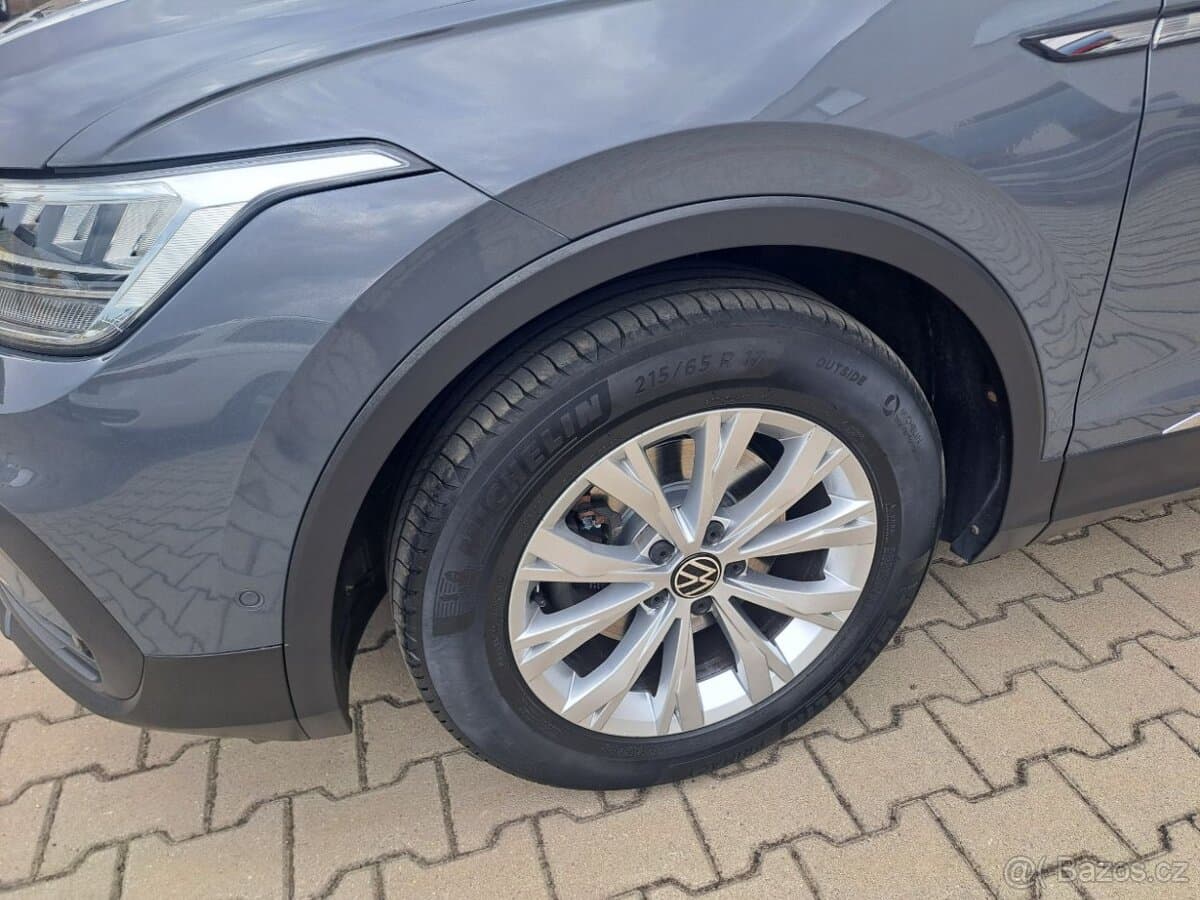 2021 Volkswagen TIGUAN - 4