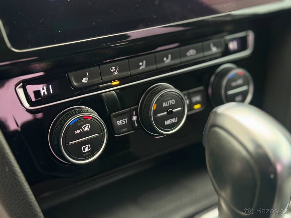 2020 Volkswagen PASSAT - 4